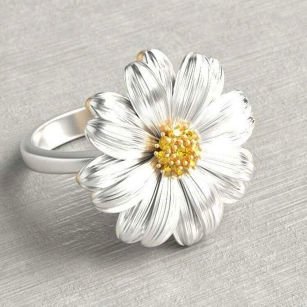 Silver Daisy Ring